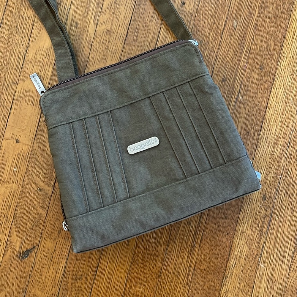 Baggallini Brown Crossbody